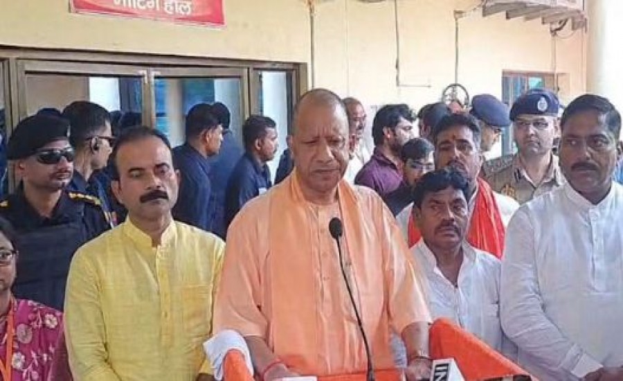 चंदौली में मुख्यमंत्री योगी आदित्यनाथ